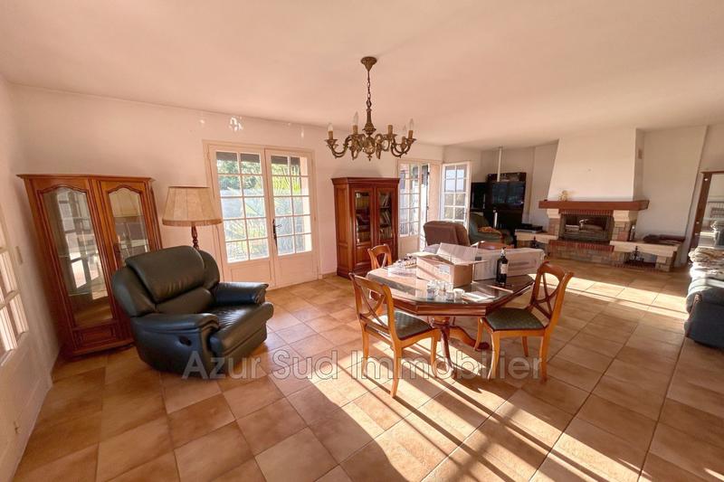 Maison - 400 m² - 9 pièces