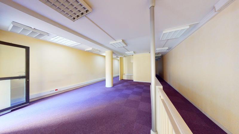 Bureau - 210 m²