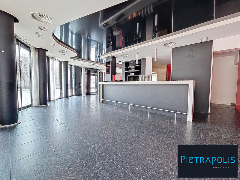 Local commercial - 263 m²