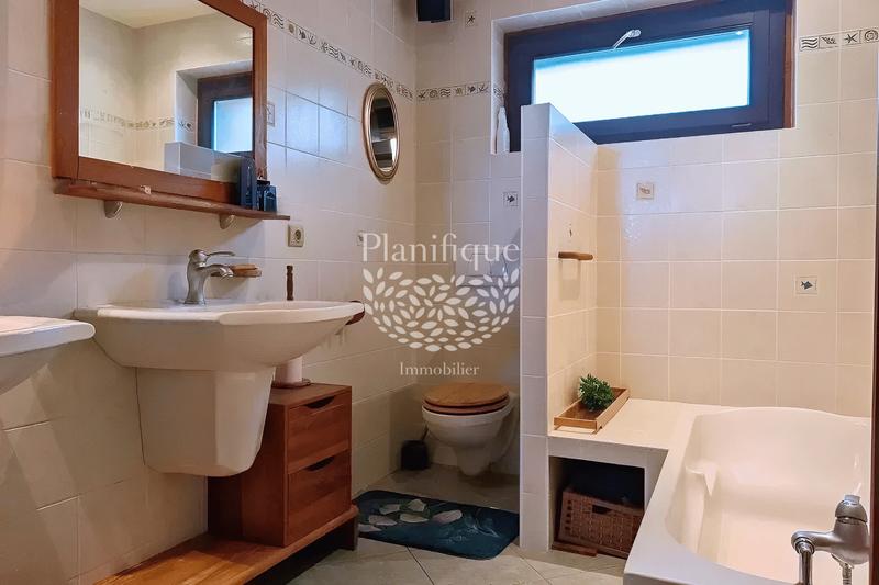 Maison - 160 m² - 5 pièces