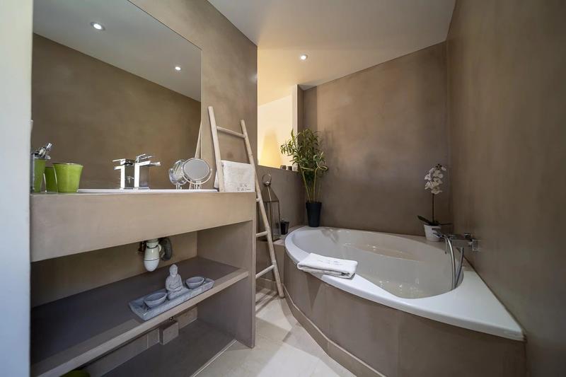 Mas - 220 m² - 6 pièces