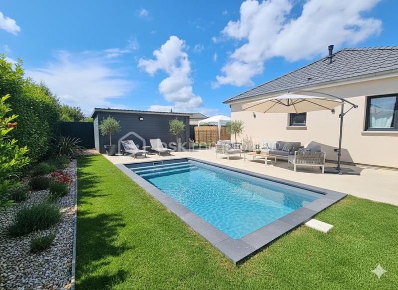 Maison - 90 m² - 3 pièces