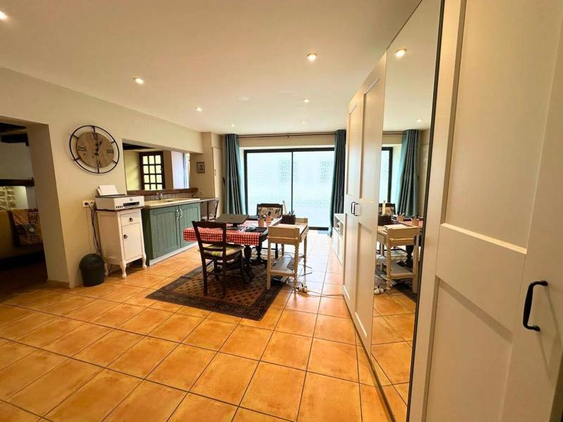 Maison en pierre - 239 m² - 8 pièces