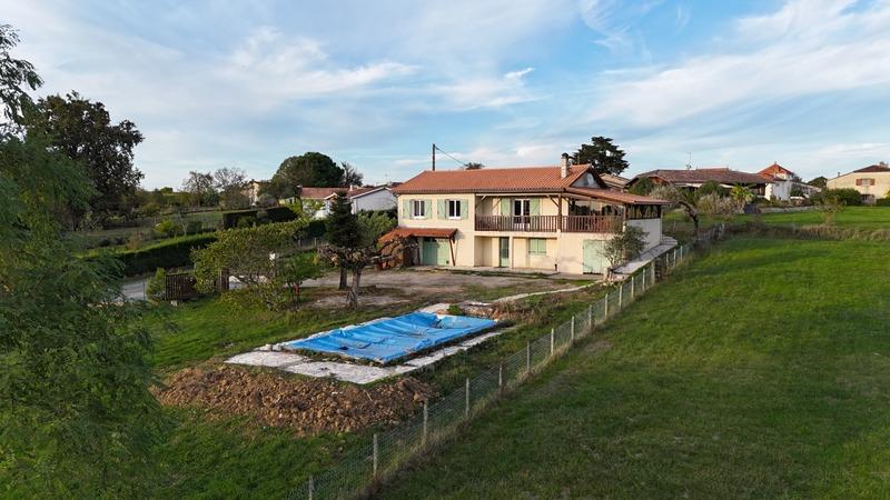 Maison - 98 m² - 5 pièces