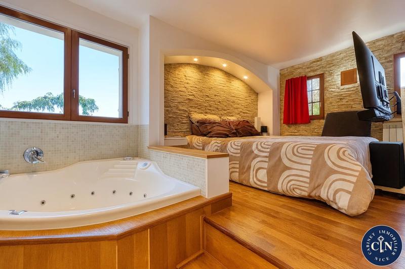 Maison - 164 m² - 5 pièces