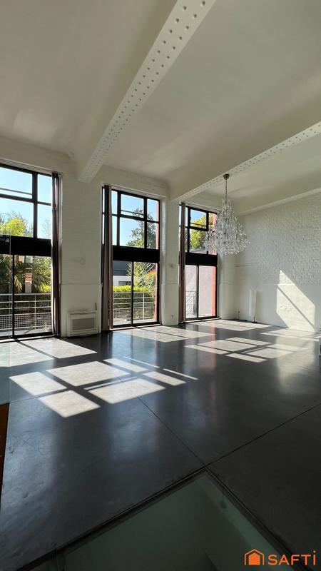 Appartement - 236 m² - 5 pièces