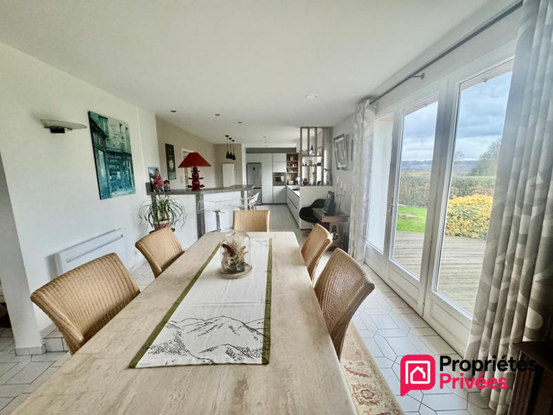 Maison - 141 m² - 7 pièces