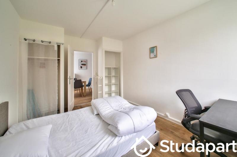 Chambre - 12 m² - 1 pièce