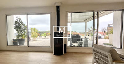 Appartement - 90 m² - 3 pièces