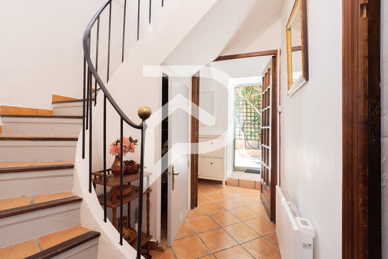 Maison - 169 m² - 7 pièces