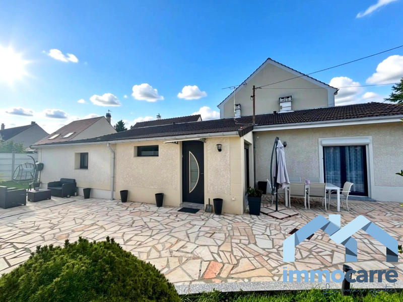 Maison - 90 m² - 5 pièces