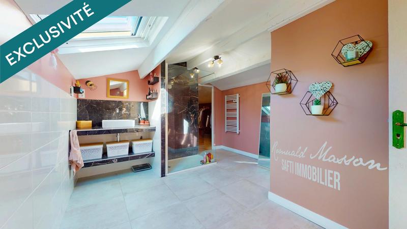 Maison - 430 m² - 15 pièces