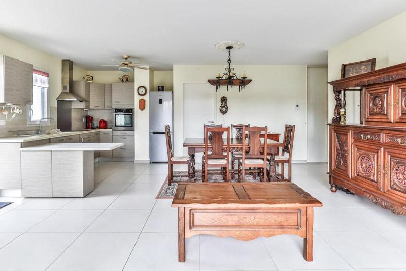 Appartement - 75 m² - 3 pièces