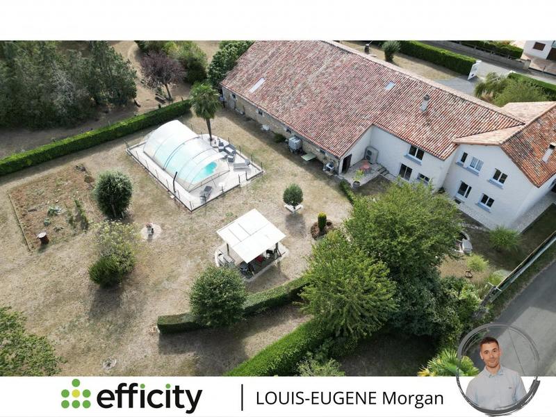 Maison - 169 m² - 9 pièces