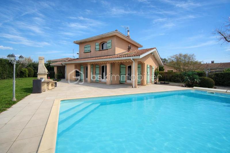 Villa - 158 m² - 6 pièces