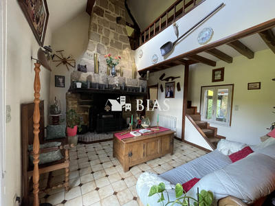 Maison - 140 m² - 8 pièces