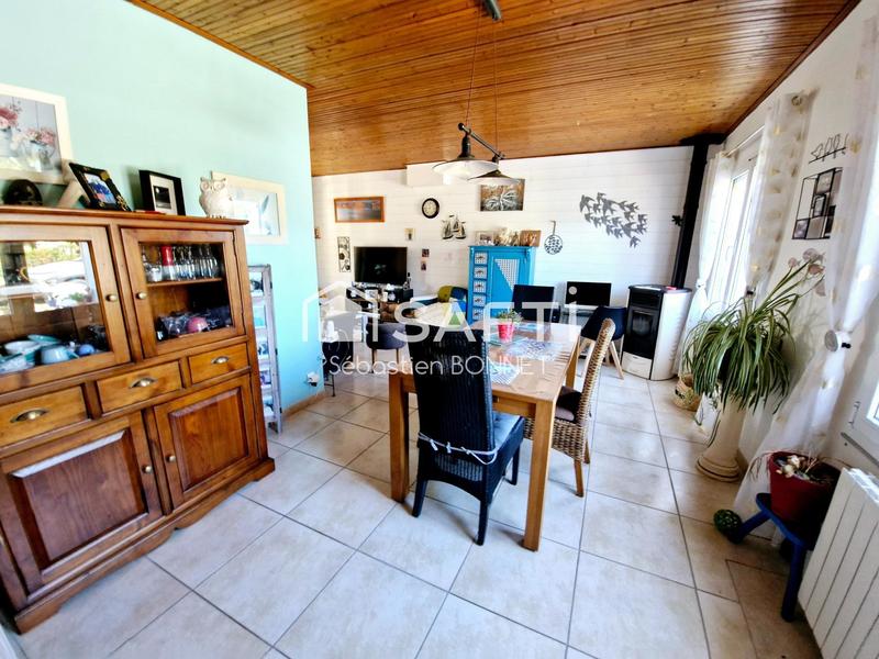 Maison - 90 m² - 5 pièces