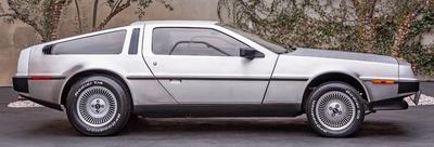 Delorean Dmc-12