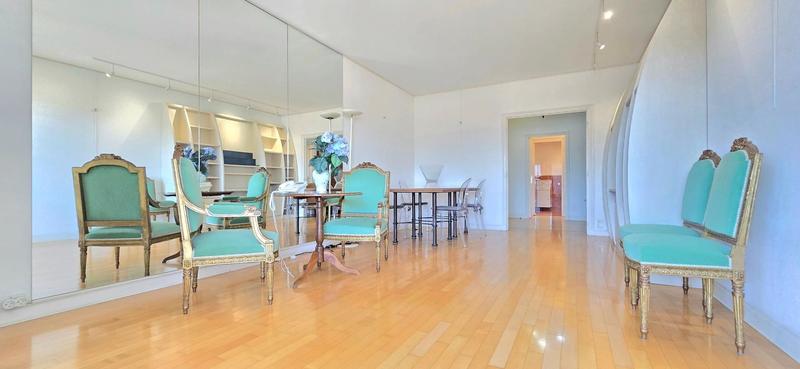 Appartement - 84 m² - 3 pièces