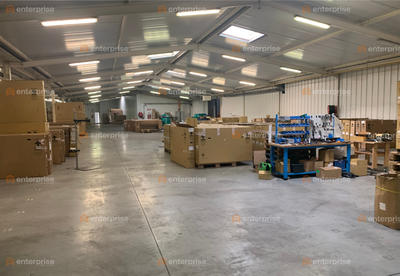 Entrepôt - 7 907 m²