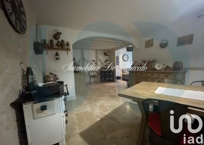 Maison - 94 m² - 5 pièces