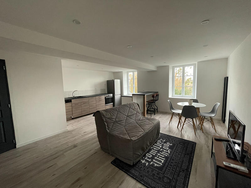 Maison - 221 m² - 7 pièces