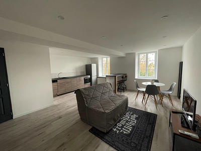 Maison - 221 m² - 7 pièces