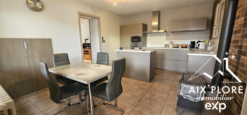 Maison - 110 m² - 4 pièces