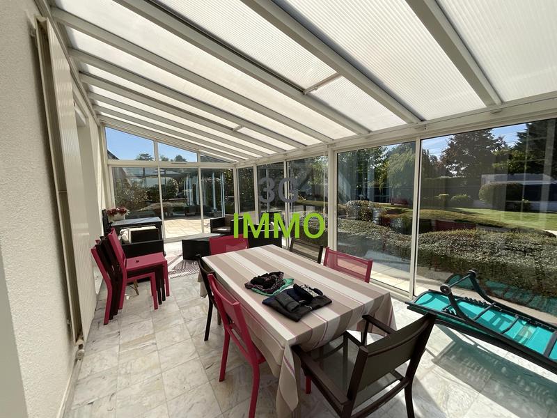 Maison traditionnelle - 333 m² - 8 pièces