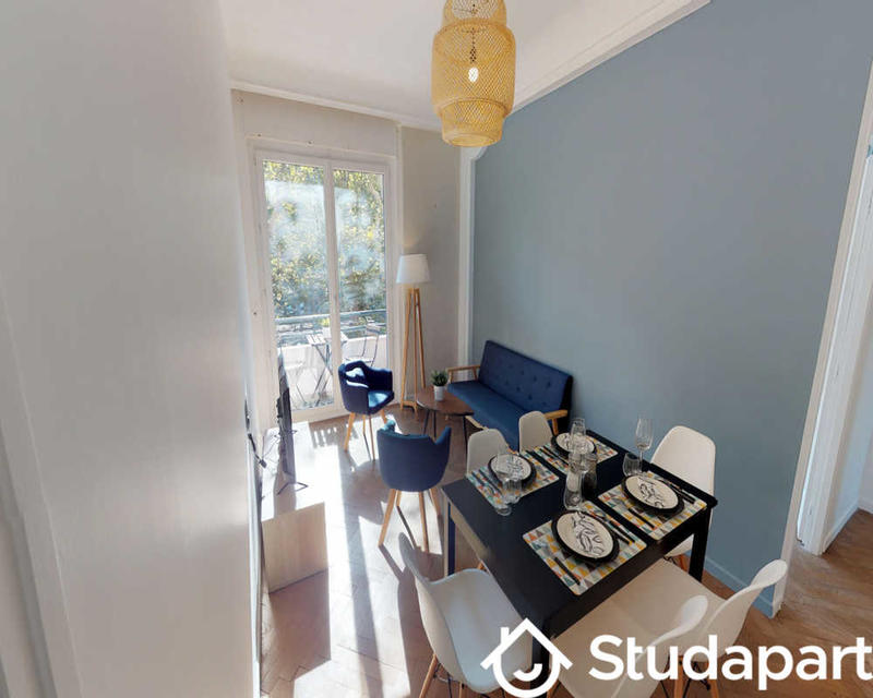 Chambre - 140 m² - 1 pièce