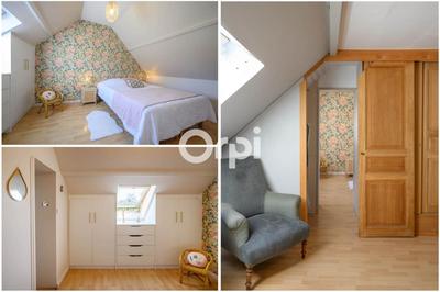 Maison - 153 m² - 7 pièces