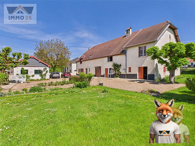 Maison - 266 m² - 10 pièces