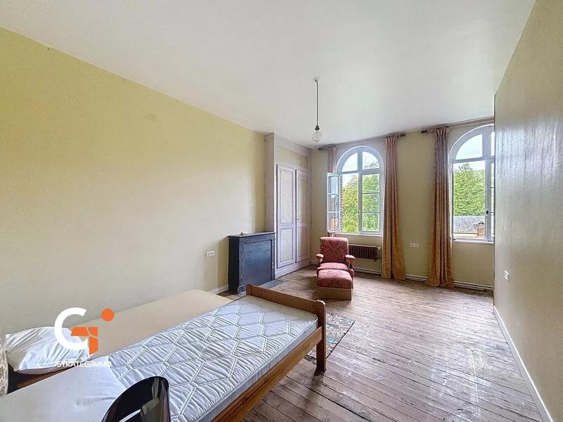 Maison - 253 m² - 6 pièces