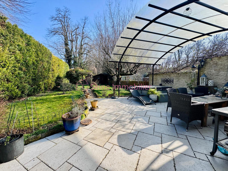 Maison - 110 m² - 4 pièces