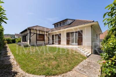 Maison - 165 m² - 7 pièces