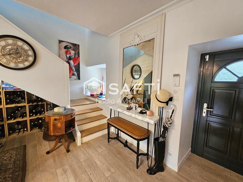 Maison - 160 m² - 6 pièces