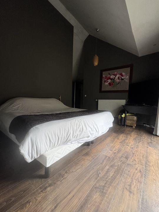 Demeure - 271 m² - 5 pièces