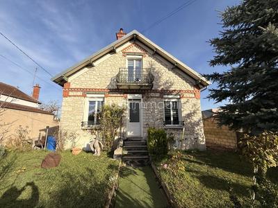 Maison en pierre - 103 m² - 7 pièces