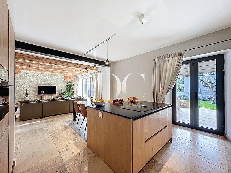 Mas - 164 m² - 5 pièces