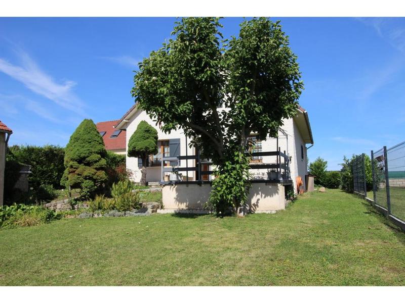 Maison - 147 m² - 8 pièces