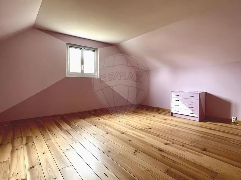 Maison - 183 m² - 7 pièces