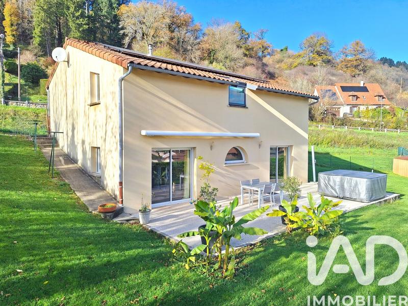 Maison - 136 m² - 5 pièces