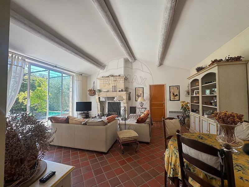 Maison - 102 m² - 6 pièces