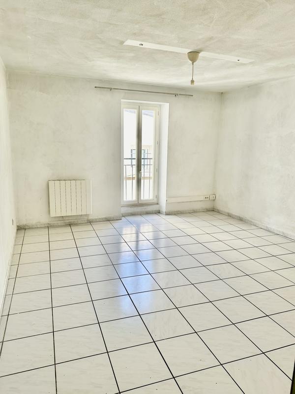 Appartement - 98 m² - 6 pièces