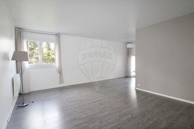 Appartement - 77 m² - 3 pièces