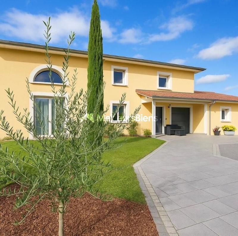 Maison - 178 m² - 7 pièces