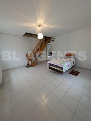 Maison - 197 m² - 8 pièces