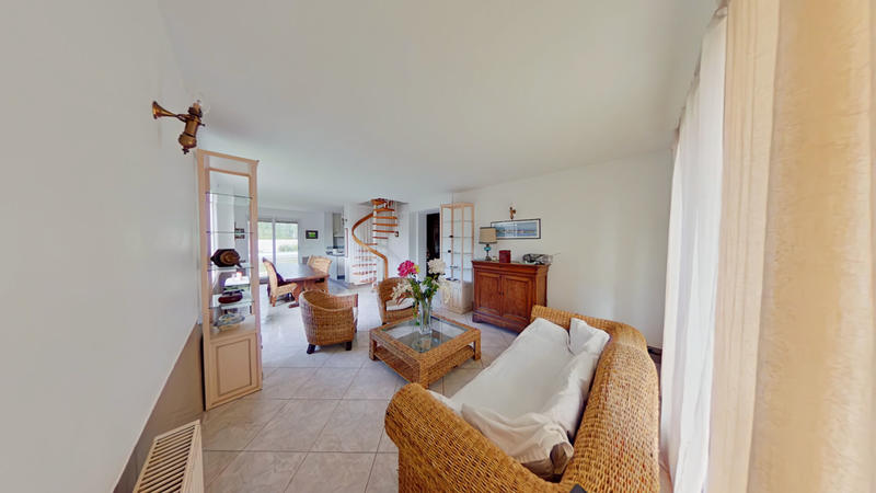 Maison - 178 m² - 7 pièces