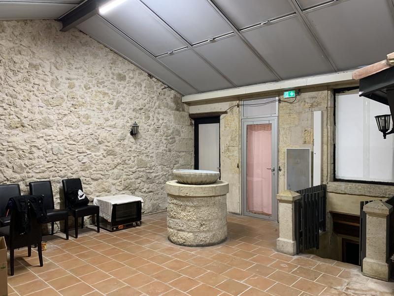 Fonds de commerce - Local commercial - 169 m²