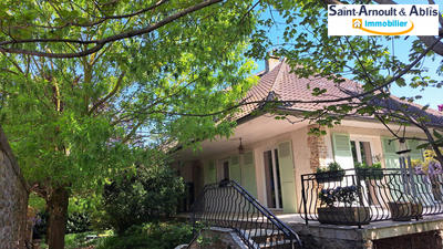 Maison traditionnelle - 160 m² - 7 pièces